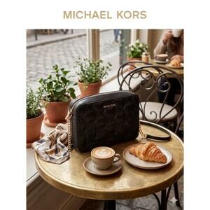 Michael Kors Quilted Jet Set Crossbody